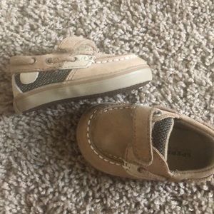 Sperry infant crib shoes- fantastic condition